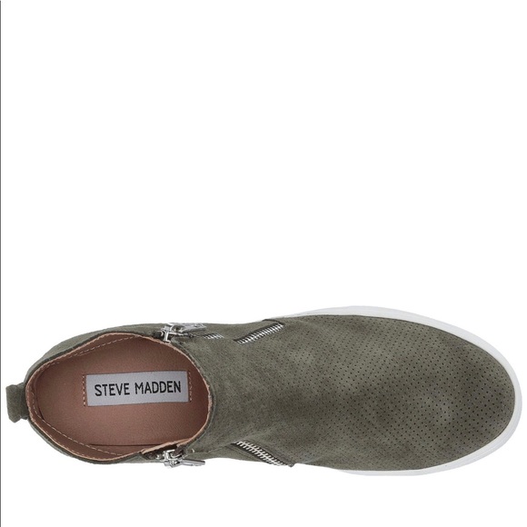 Steve Madden Sneaker Wedges - Picture 4 of 8